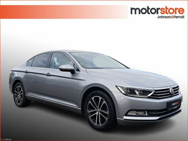 Volkswagen Passat Saloon, Diesel, 2019, Grey