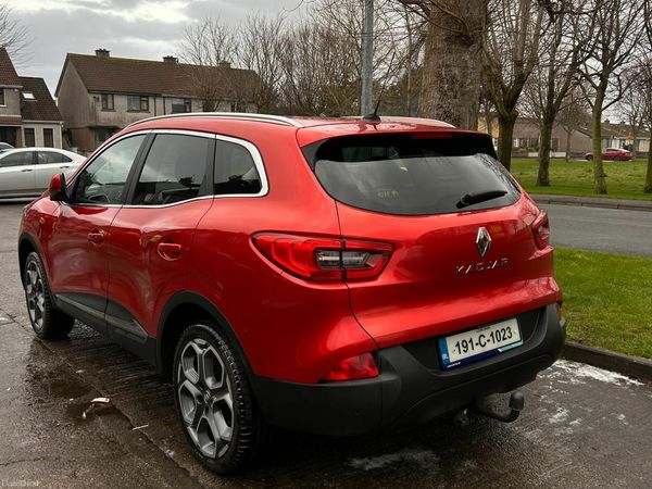 Renault Kadjar SUV, Diesel, 2019, Red