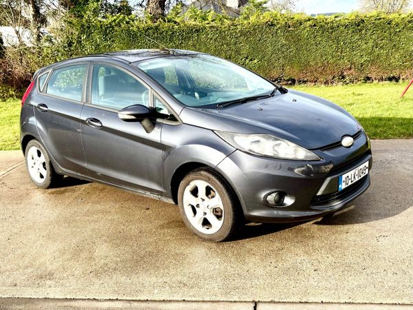 Ford Fiesta Hatchback, Petrol, 2010, Grey