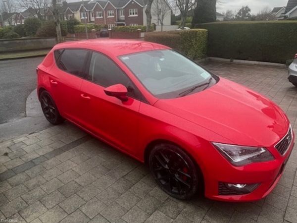 SEAT Leon Hatchback, Petrol, 2016, Red