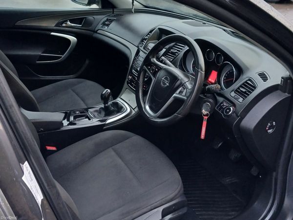 Opel Insignia Hatchback, Diesel, 2011, Grey
