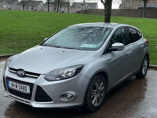 Ford Focus Hatchback, Petrol, 2014, Silver