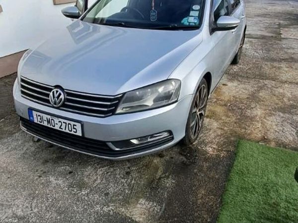 Volkswagen Passat Saloon, Diesel, 2013, Silver