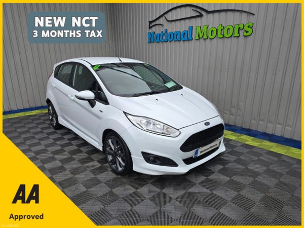 Ford Fiesta Hatchback, Petrol, 2017, White