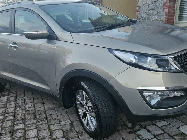Kia Sportage SUV, Diesel, 2015, Silver