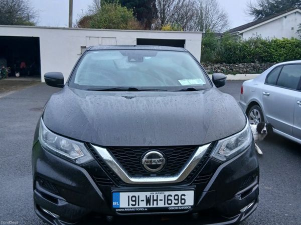 Nissan Qashqai Hatchback, Diesel, 2019, Black
