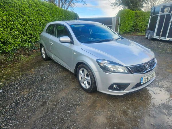 Kia Ceed MPV, Diesel, 2011, Silver