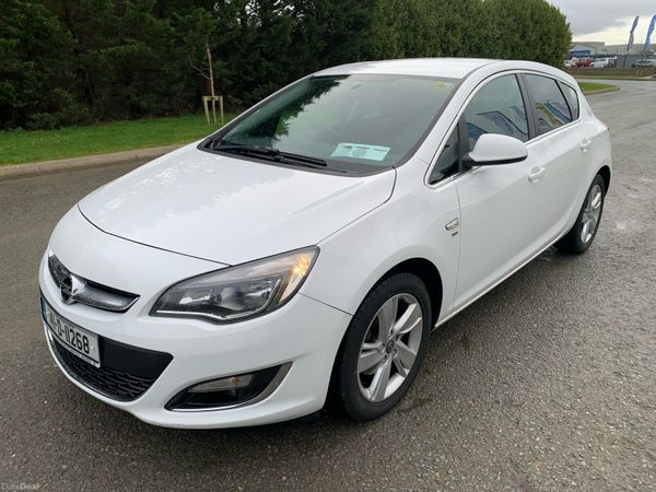 Opel Astra MPV, Diesel, 2014, White