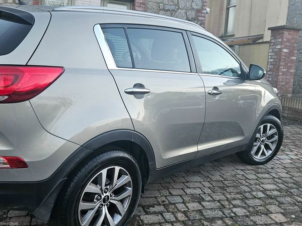Kia Sportage SUV, Diesel, 2015, Silver