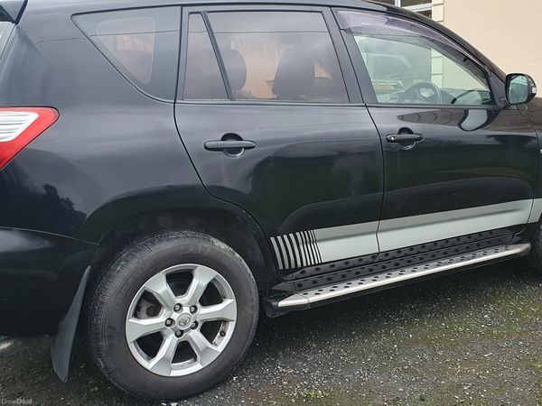 Toyota RAV4 SUV, Diesel, 2011, Black