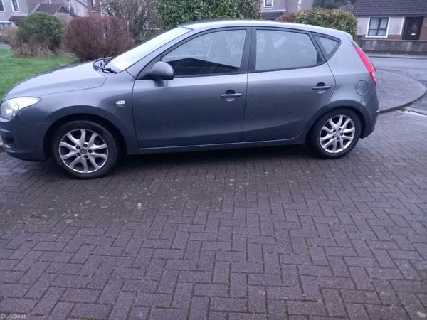 Hyundai i30 Hatchback, Diesel, 2010, Grey