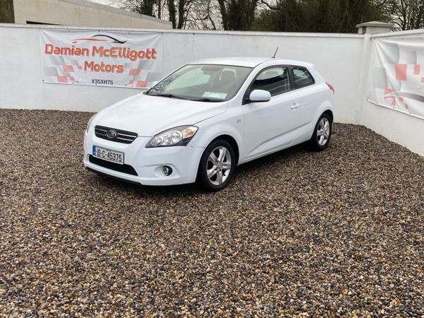 Kia Ceed Hatchback, Diesel, 2010, White