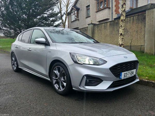 Ford Focus Hatchback, Petrol Hybrid, 2022, Grey