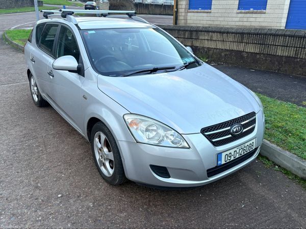 Kia Ceed Estate, Diesel, 2009, Silver