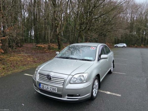 Toyota Avensis Saloon, Petrol, 2006, Silver