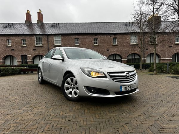 Opel Insignia Saloon, Diesel, 2014, Silver