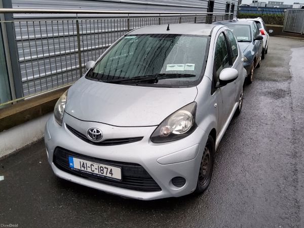 Toyota Aygo Hatchback, Petrol, 2014, Silver
