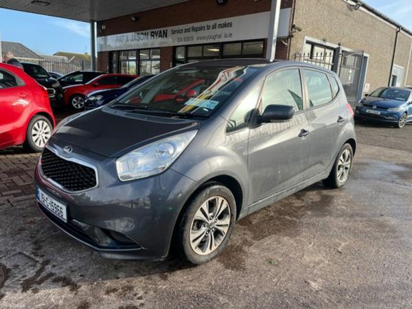 Kia Venga Hatchback, Diesel, 2015, Silver