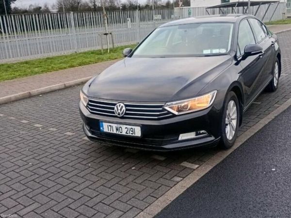 Volkswagen Passat Saloon, Diesel, 2017, Black