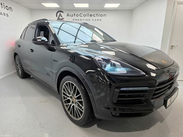 Porsche Cayenne SUV, Petrol Plug-in Hybrid, 2023, Black
