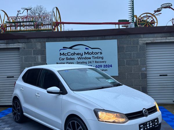 Volkswagen Polo Hatchback, Petrol, 2014, White