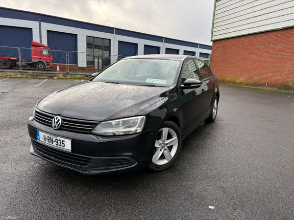 Volkswagen Jetta Saloon, Diesel, 2011, Black