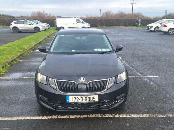Skoda Octavia Saloon, Diesel, 2017, Black
