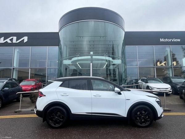 Kia Sportage MPV, Diesel, 2024, White