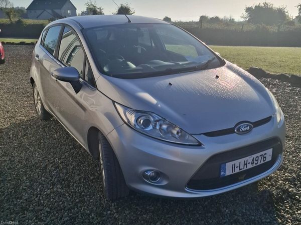 Ford Fiesta Hatchback, Diesel, 2011, Silver