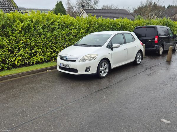 Toyota Auris Hatchback, Petrol Hybrid, 2010, White
