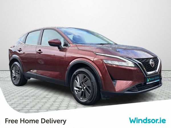 Nissan Qashqai SUV, Petrol, 2022, Red