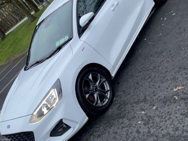 Ford Focus Hatchback, Diesel, 2019, White