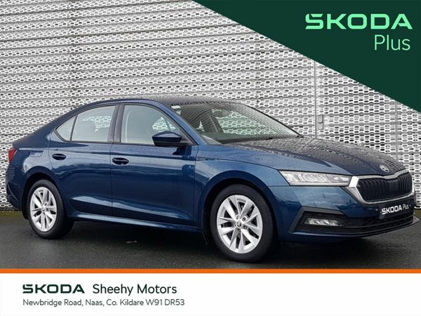 Skoda Octavia Saloon, Petrol, 2023, Blue