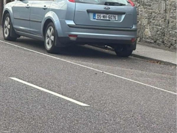 Ford Focus Hatchback, Petrol, 2005, Blue