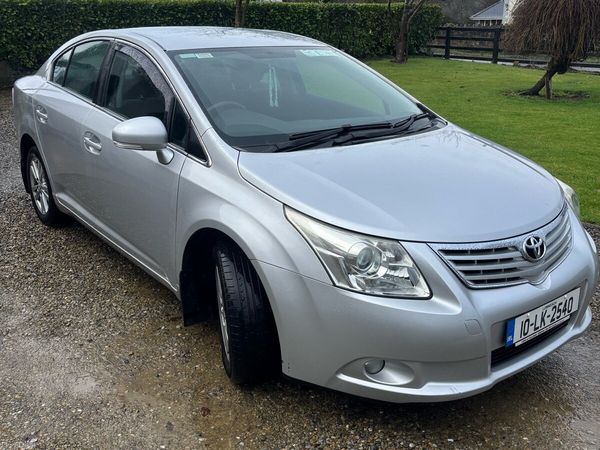 Toyota Avensis Saloon, Diesel, 2010, Silver