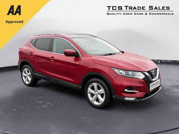 Nissan Qashqai Hatchback, Diesel, 2018, Red
