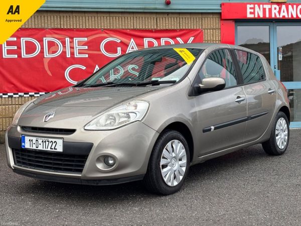Renault Clio Hatchback, Ethanol Petrol, 2011, Gold