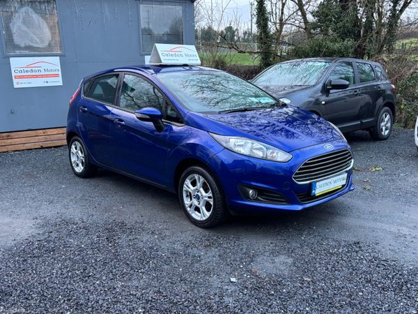 Ford Fiesta Hatchback, Petrol, 2014, Blue