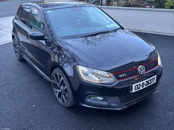 Volkswagen Polo Hatchback, Petrol, 2013, Black