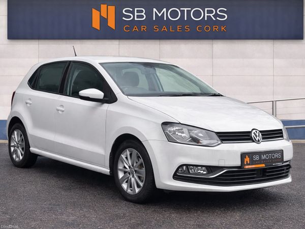 Volkswagen Polo Hatchback, Petrol, 2017, White