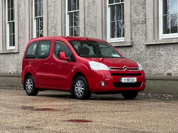 Citroen Berlingo MPV, Diesel, 2011, Red