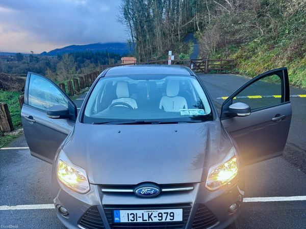 Ford Focus Hatchback, Diesel, 2013, Brown