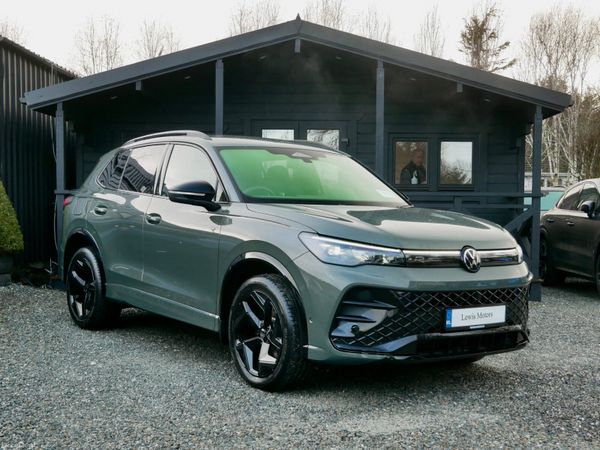 Volkswagen Tiguan SUV, Petrol Plug-in Hybrid, 2025, Green