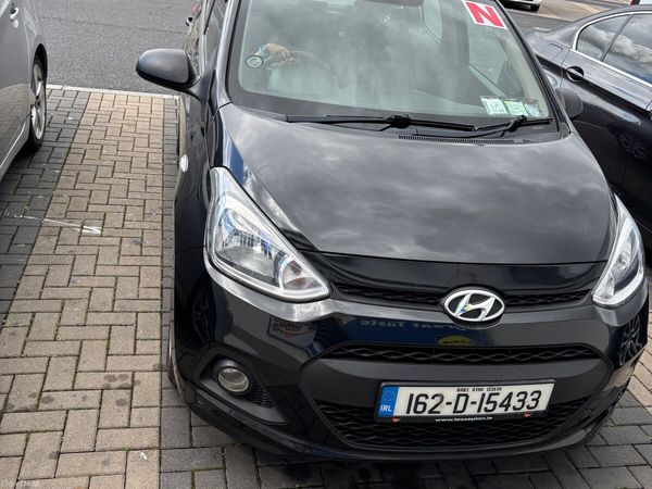 Hyundai i10 Hatchback, Petrol, 2016, Black