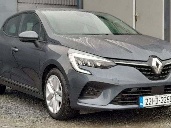 Renault Clio Hatchback, Petrol, 2022, Grey