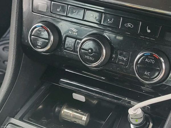 Skoda Superb Saloon, Diesel, 2019, Grey