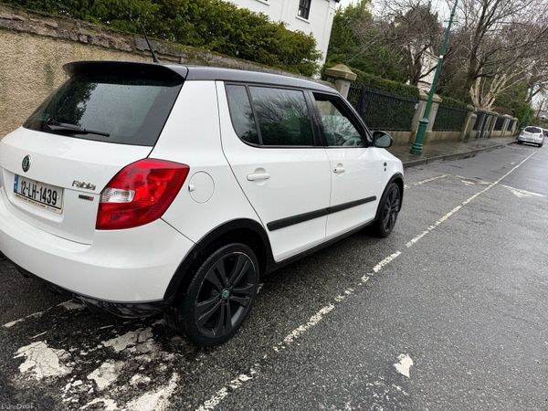 Skoda Fabia Hatchback, Petrol, 2012, White