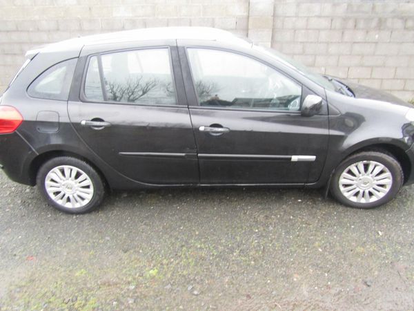 Renault Clio Hatchback, Diesel, 2010, Black