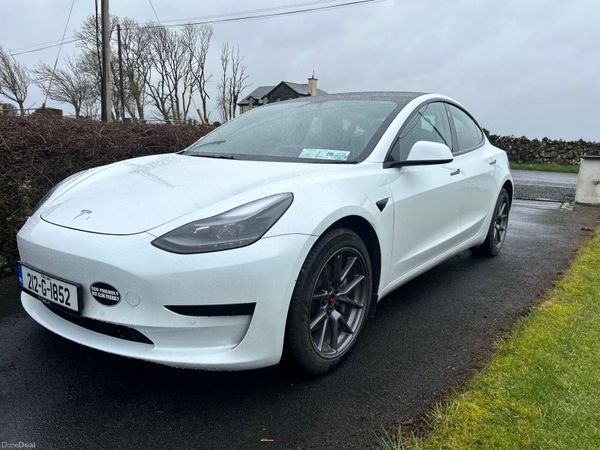 Tesla Model 3 Saloon, Electric, 2021, White