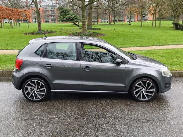 Volkswagen Polo Hatchback, Petrol, 2011, Grey